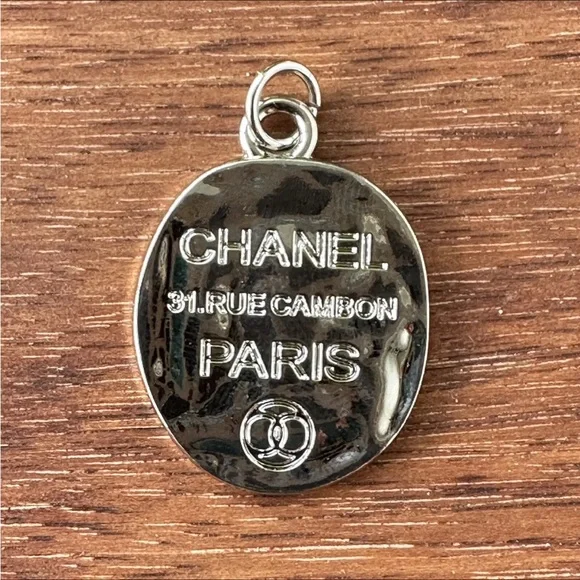 CHANEL | Other | Large Silver Chanel Oval 28mm Zipper Pull 
